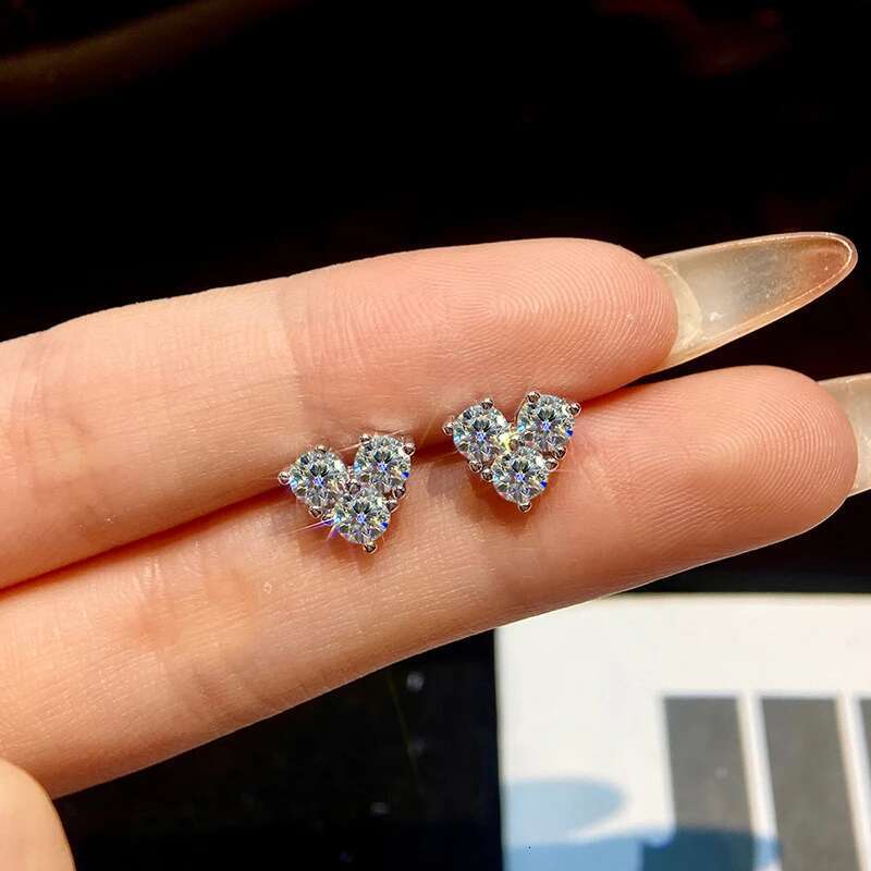 KNB 0.3CT Moissanite Diamond Love Heart Beautiful White Round Earrings for Women Real 925 Sterling Silver High Quality Jewelry