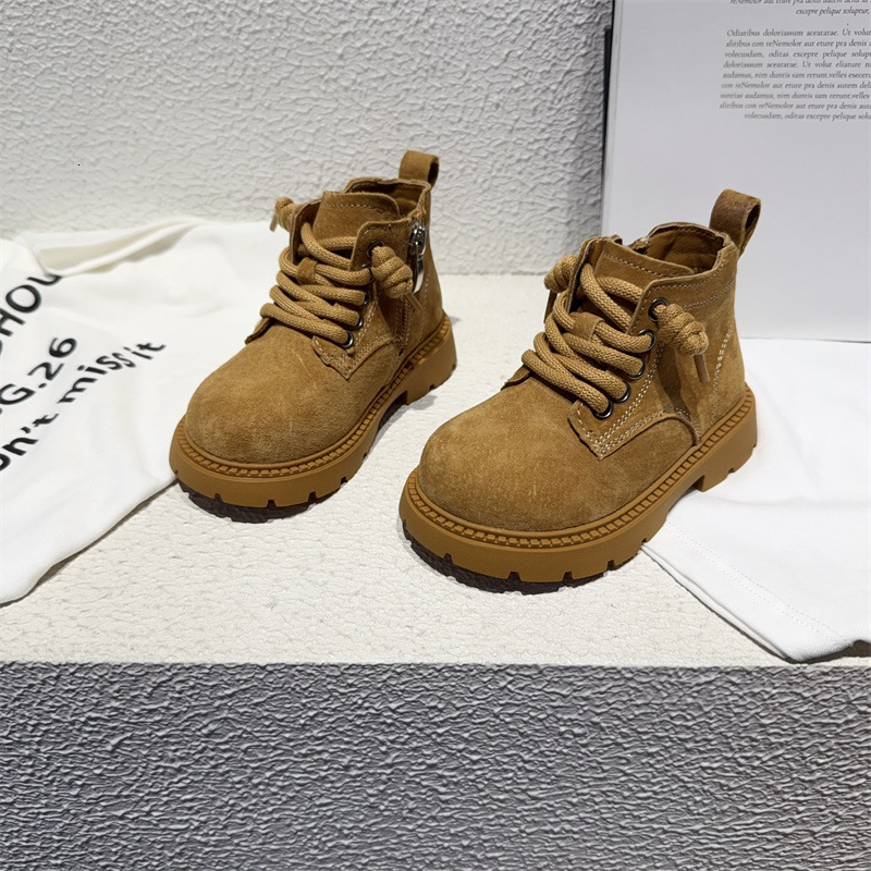 designer shoes Boys and Girls Autumn Winter Martin Boots Fashion Soft Sole Non Slip Toddler Kindergarten Baby Short Boots New Leather Shoes