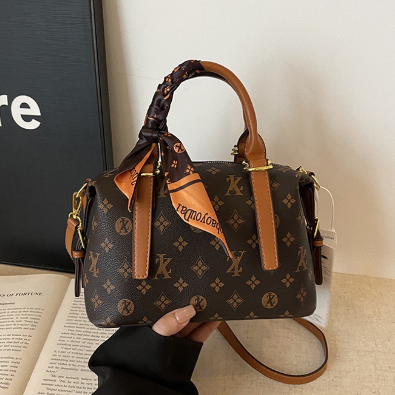 Free shipping designer bag Shoulder tote Bags For woman Embossed tote bag with large capacity