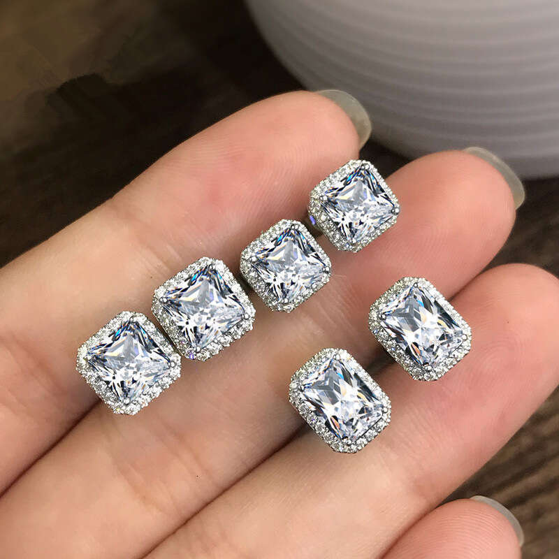 Cao Shi's Exquisite Square Women's With Full Dia And Green Zircon Earstuds Jewelry