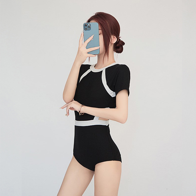 Sporty fashionable backless one-piece swimsuit for women, summer seaside high-end feeling, women's long sleeved sun protection and hot spring swi