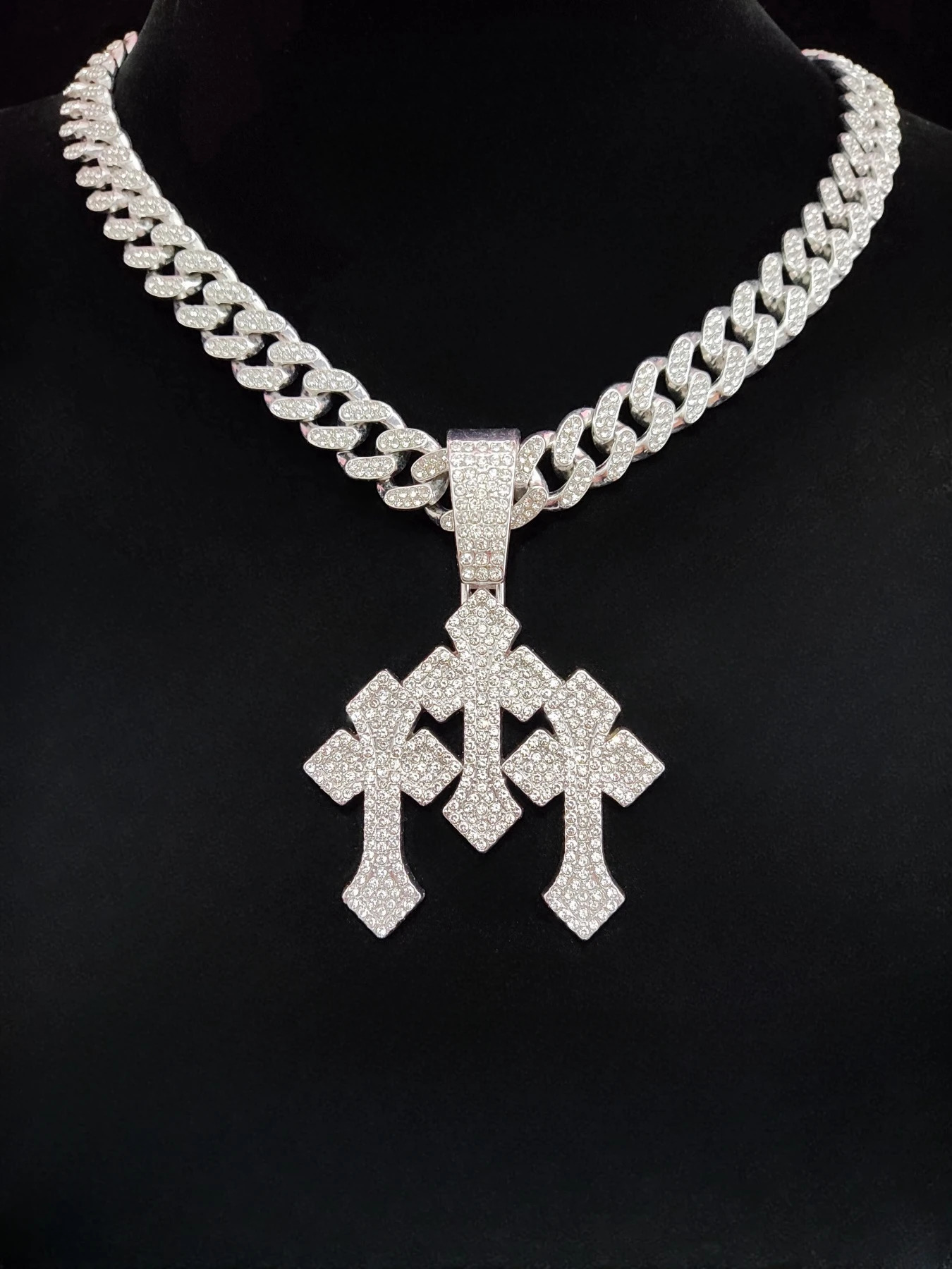 Arrived Hip Hop Cross Pendant Necklace Men Women Chain Iced Out Bling Cuban Necklaces HipHop Jewelry Fashion Gift 250428