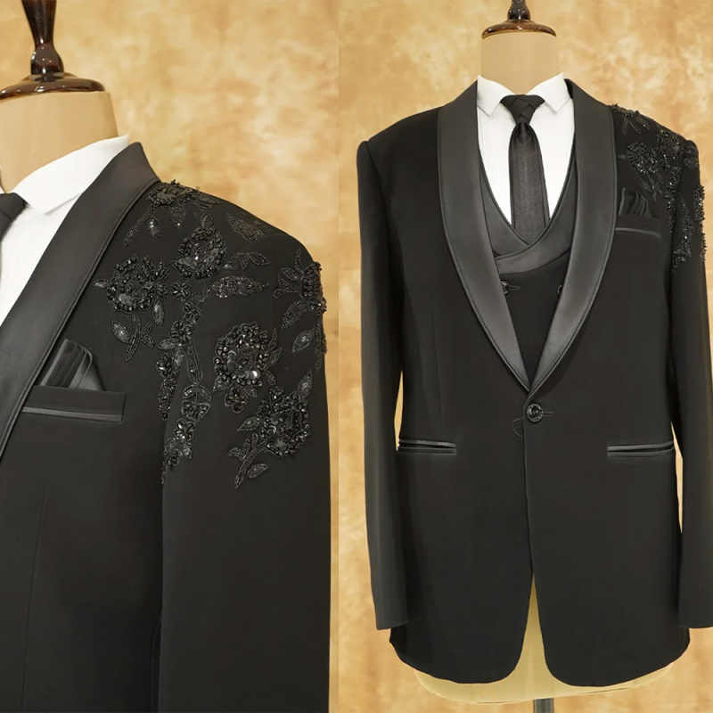 New Fashion Men Suits For Wedding Groom Tuxedos Appliques Lace Beading 2 Pieces Jacket Pants Prom Blazers Plus Size Formal Occasion Customized