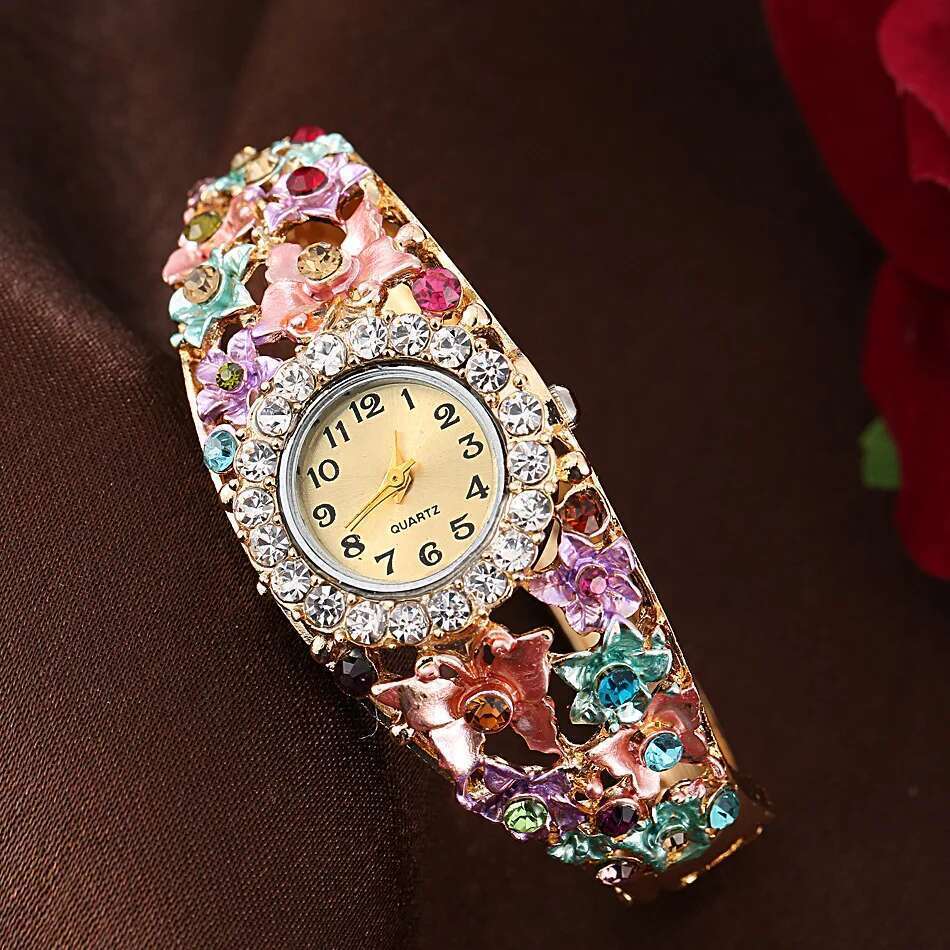 Hot Sales Dias Women's Flower Butterfly Dress Watch Round Dial Rhinestone Quartz Bracelet Wristwatch Gifts For Women