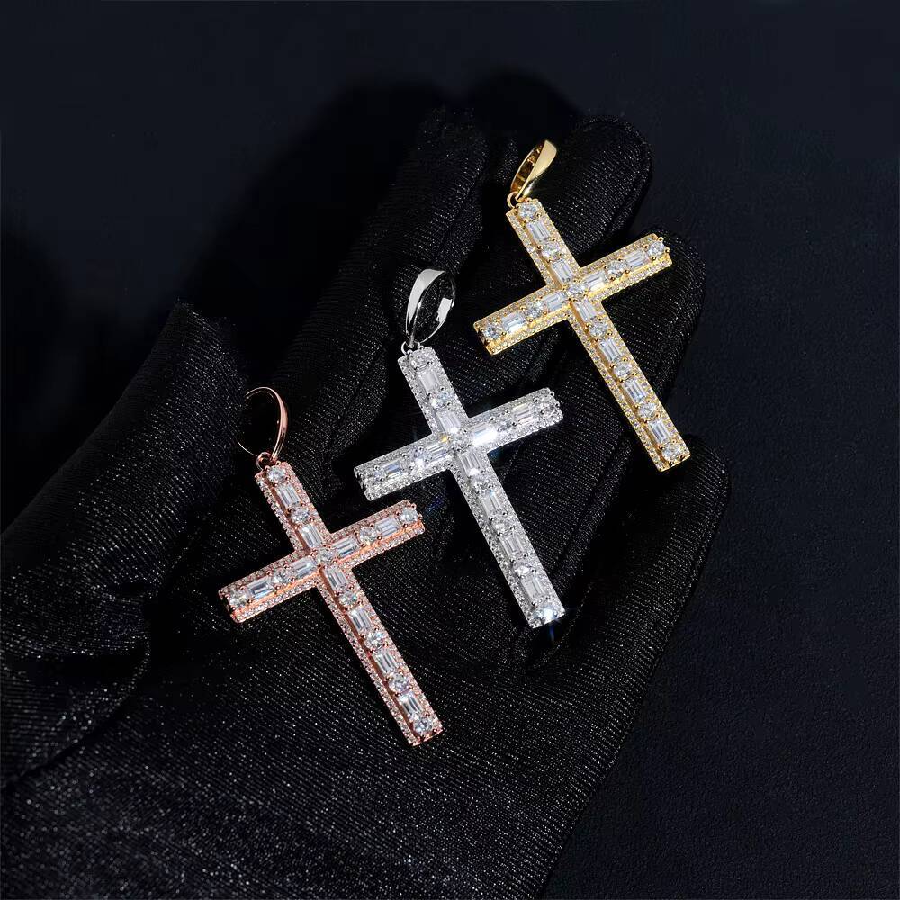 In StockPass Diamond Tester Hip Hop D Color Baguette Moissanite Mens Cluster Cross Pendant With 925 Sterling Silver GRA Pendant
