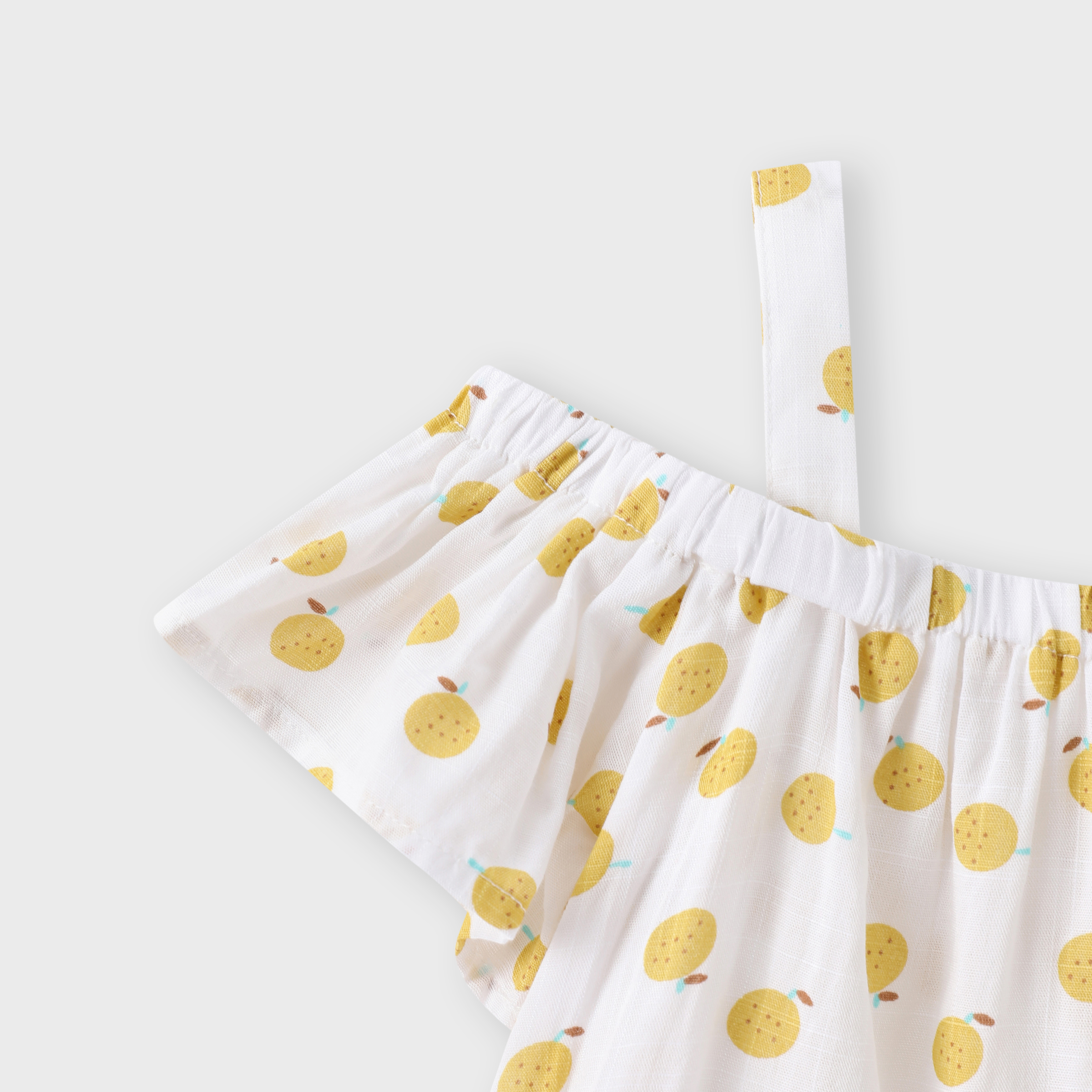 PatPat 2-piece Toddler Girls Fruit Print Bow Top and Shorts Set