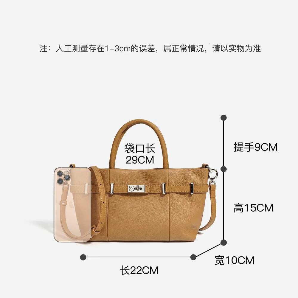 Head layer cowhide handbag simple commuter Genuine Leather shoulder crossbody horizontal section platinum bag
