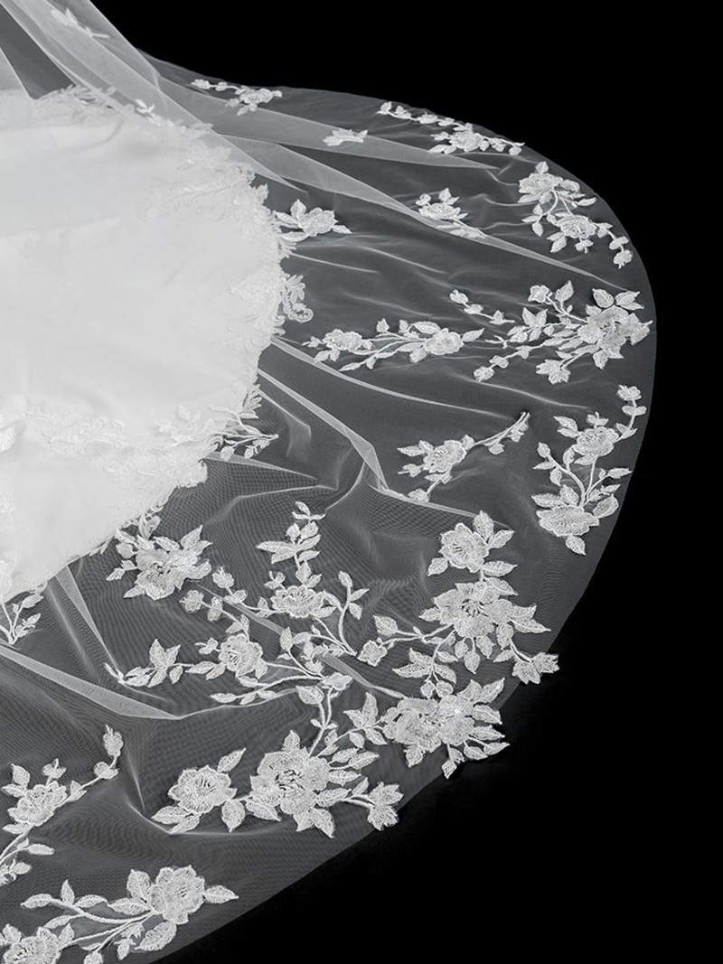 Simple Lace White Ivory Wedding Veil Elegant One Layer Long Chapel Length Veils Applique Edge Customized Bridal Accessories