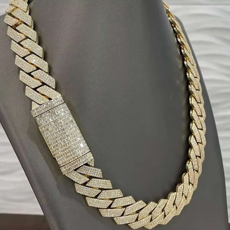 20MM Customizable Iced Out Moissanite Diamond Cuban Link Chain Hiphop in 925 Sterling Silver Moissanite Cuban Link Chain