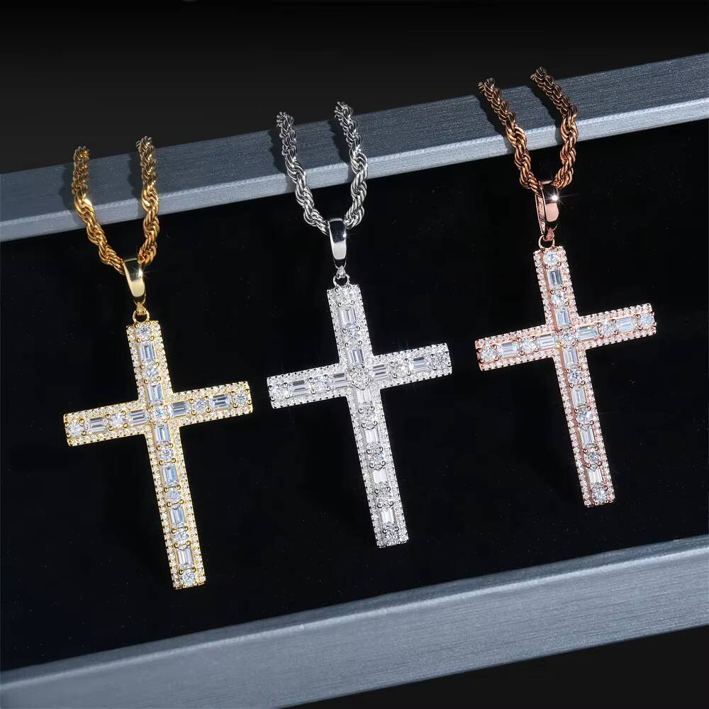 In StockPass Diamond Tester Hip Hop D Color Baguette Moissanite Mens Cluster Cross Pendant With 925 Sterling Silver GRA Pendant