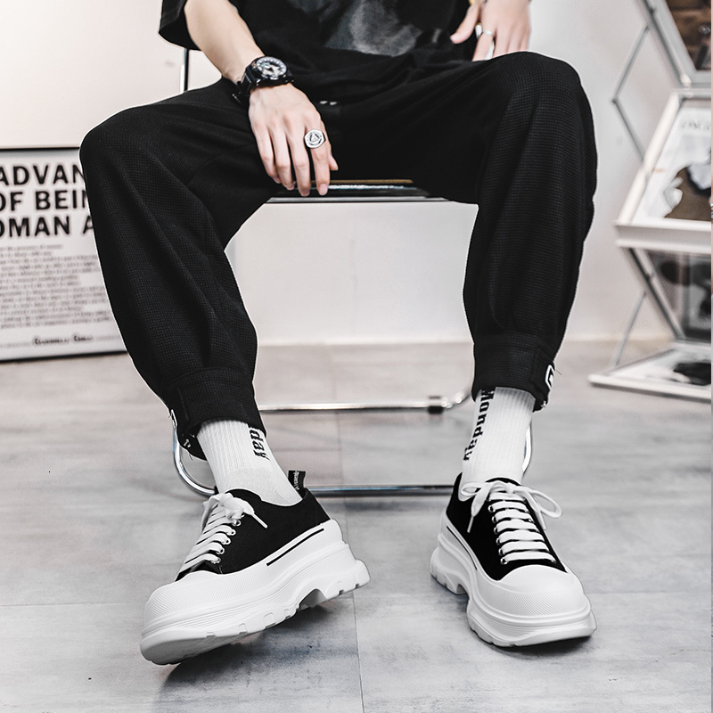 Sponge Cake Thick-soled Shoes Men's Fashionable Leather Designer Shoes Street Dance Casual Shoes