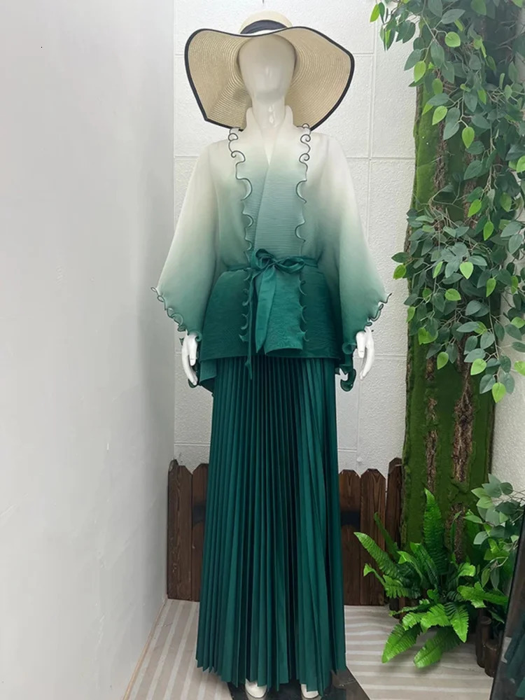 gradient twopiece womens solid color irregular jacket with elastic waist skiing spring item 250530