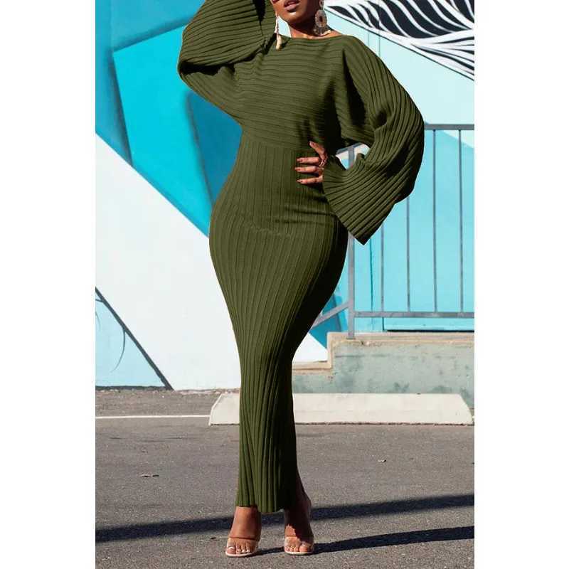 Knitted dress womens fashionable O-neck long sleeved Bodycon Midi dress womens elegant loose dress W250430