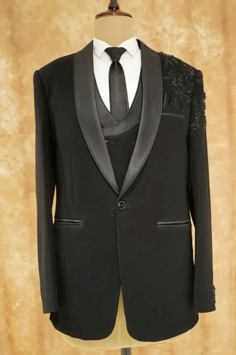 New Fashion Men Suits For Wedding Groom Tuxedos Appliques Lace Beading 2 Pieces Jacket Pants Prom Blazers Plus Size Formal Occasion Customized