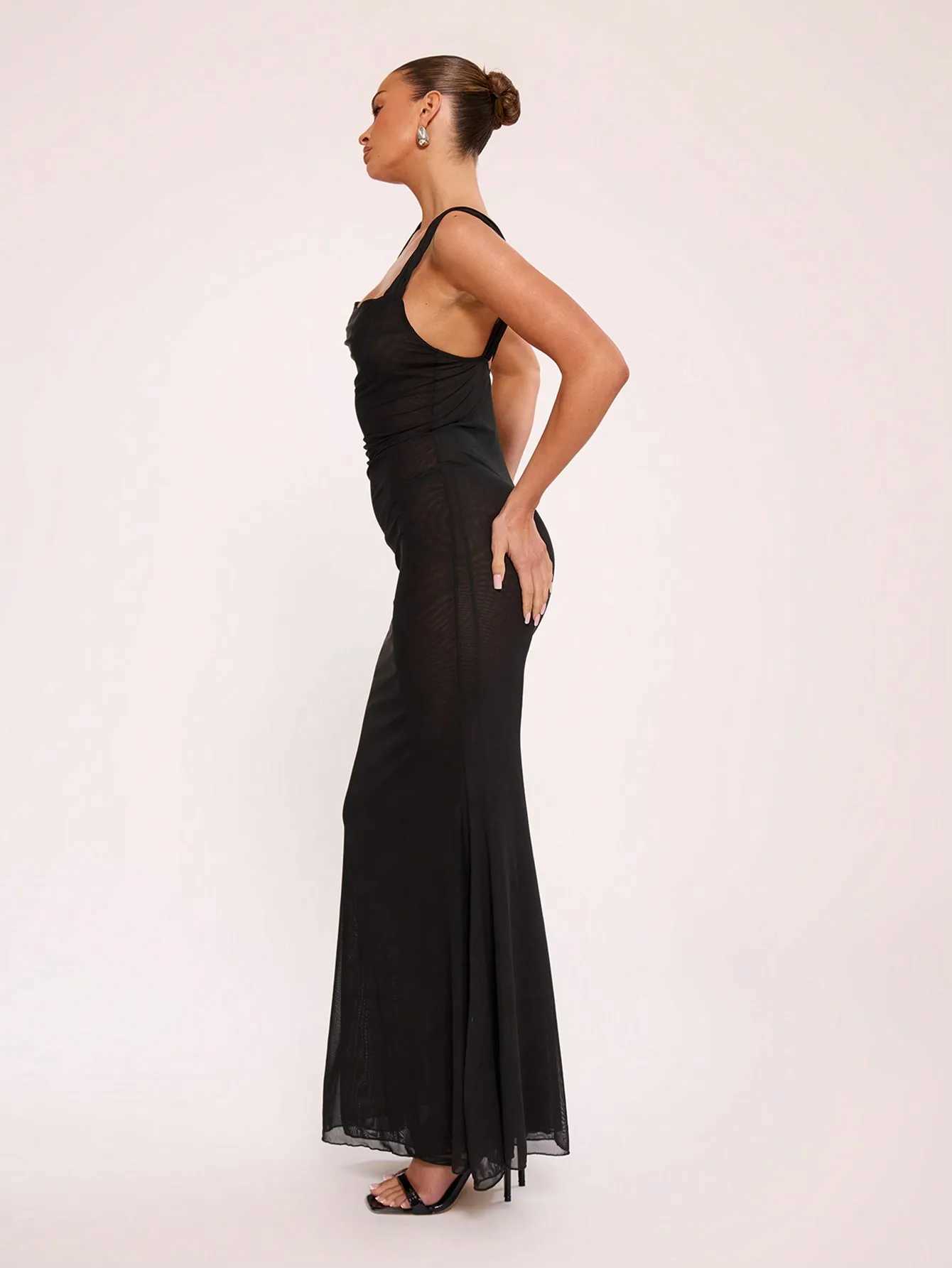 Summer new sexy backless slim suitable for a long neckline dress fashionable lace mesh slim suitable for pendant dress W250430