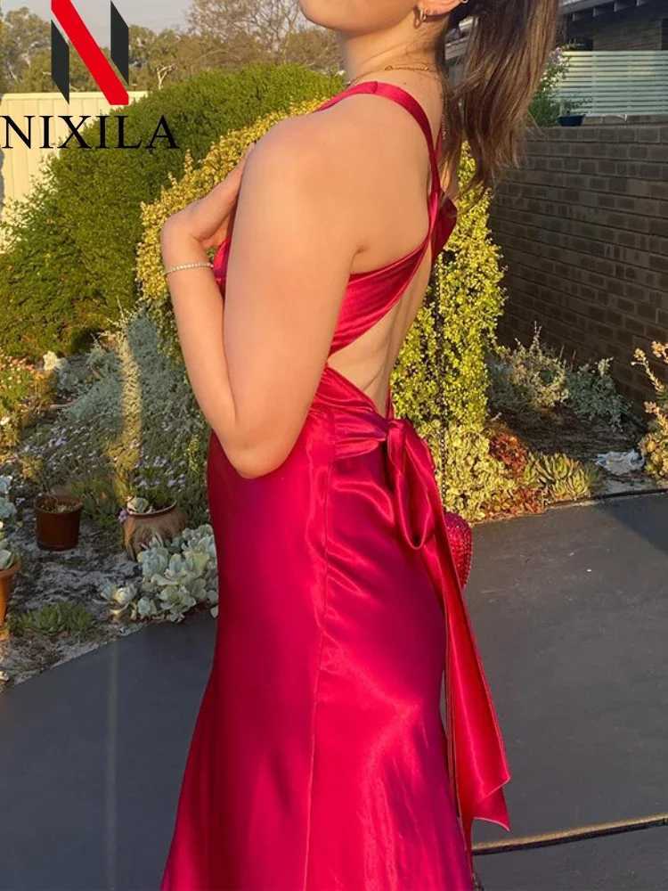 Summer elegant womens fashion sexy V-neck solid shoulder strap backless long ultra-thin satin beach party dress womens clothing W250430