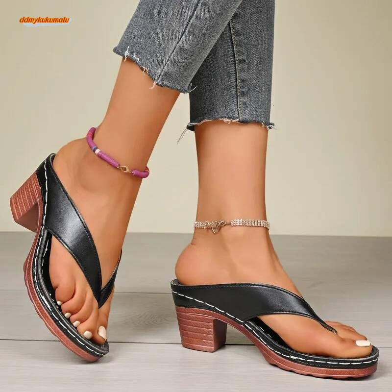Quality Summer Fashion New Solid Color Open Toe Sandals Women's High Heels Casual Beach Flip Flops ddmykukumalu