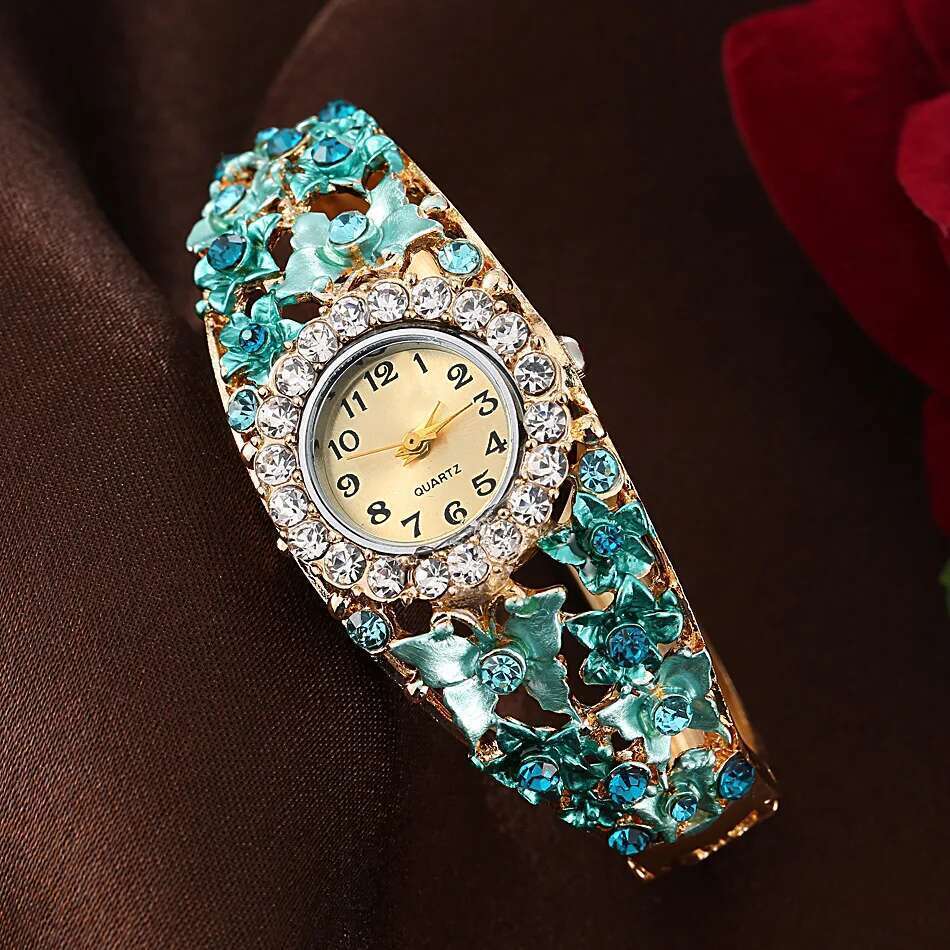 Hot Sales Dias Women's Flower Butterfly Dress Watch Round Dial Rhinestone Quartz Bracelet Wristwatch Gifts For Women