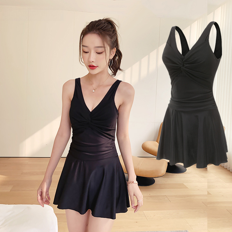 New quick drying one-piece swimsuit for women, conservative hot spring clothing, women's clothing that covers the belly and flesh, slimming up in