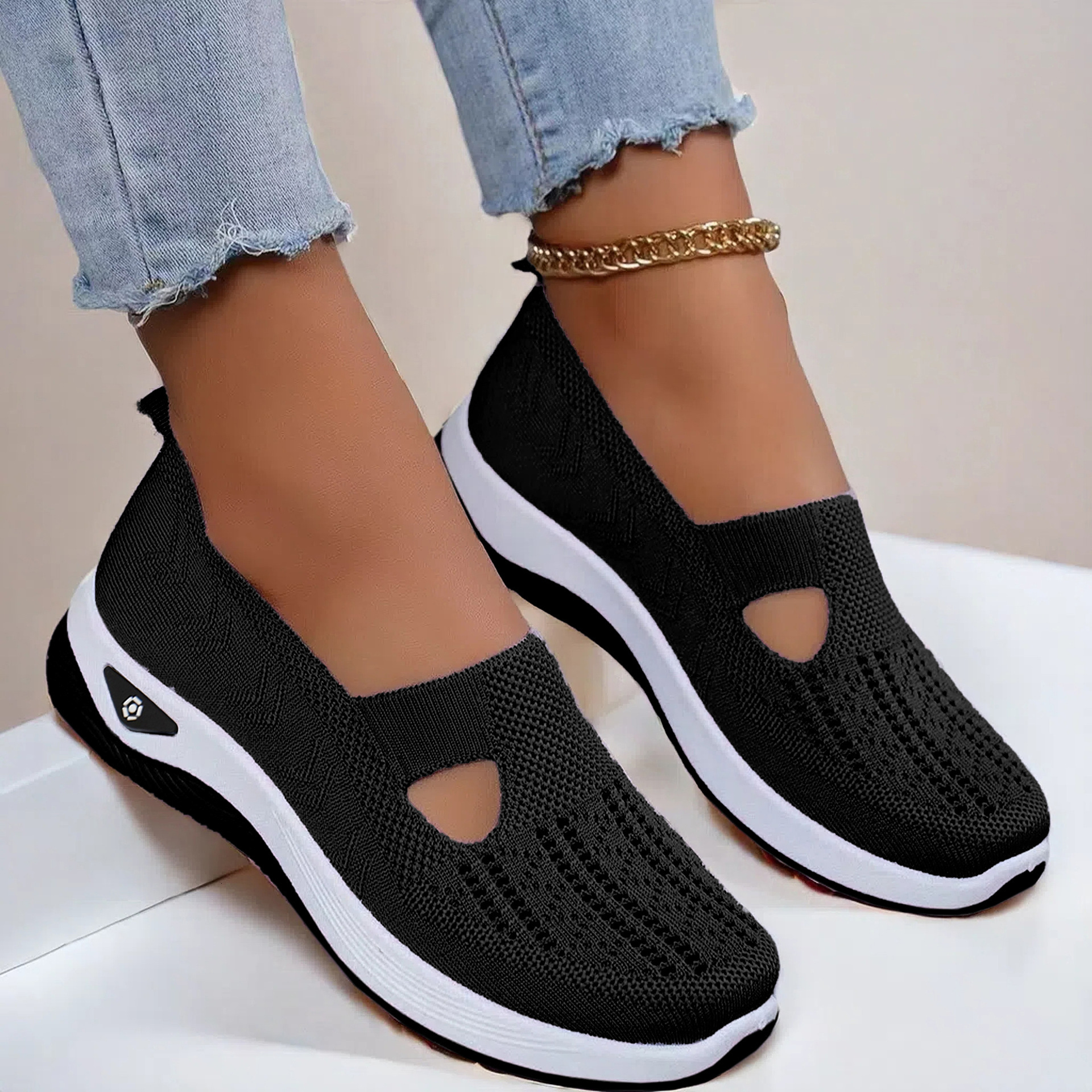 Mom S Summer Breathable Sandals Anti Slip Soft Soled For The Elderly Women S Casual Shoes Middle Aged And Elderly Walking Shoes Ddmysaturn