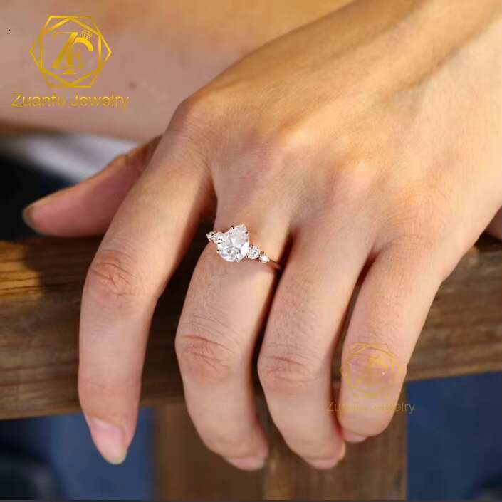 Luxury GRA Certificate Pear Shape Diamond Ring VVS Moissanite Diamond Ring 14k 18k Gold Engagement Ring for Women
