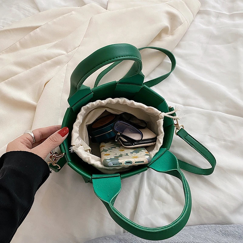 Womens Cross Bag Summer Handbag Solid Color Leather Drawstring Bucket Bag Monedero 250427