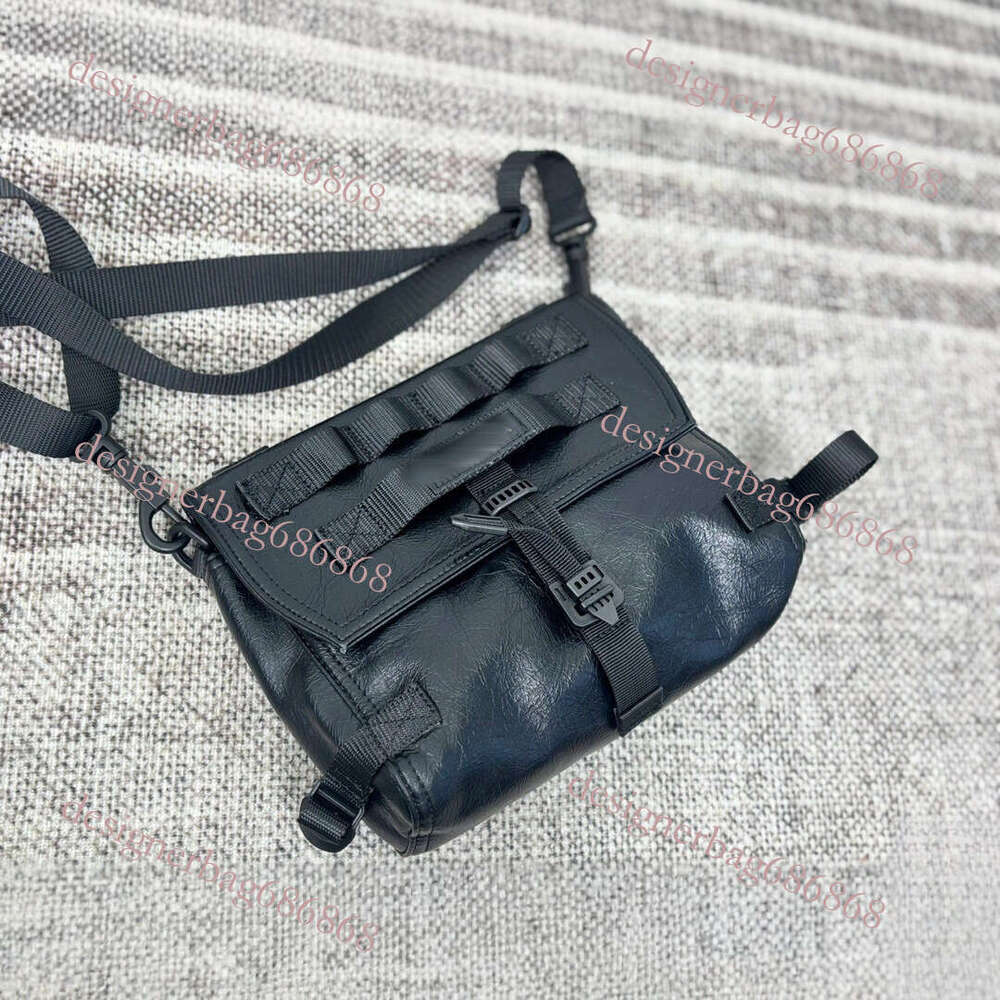 Designer Bag Paris Tactical Shopping Sports Casual Messenger Waterproof Nylon Fabric Unisex Crossbody Bag