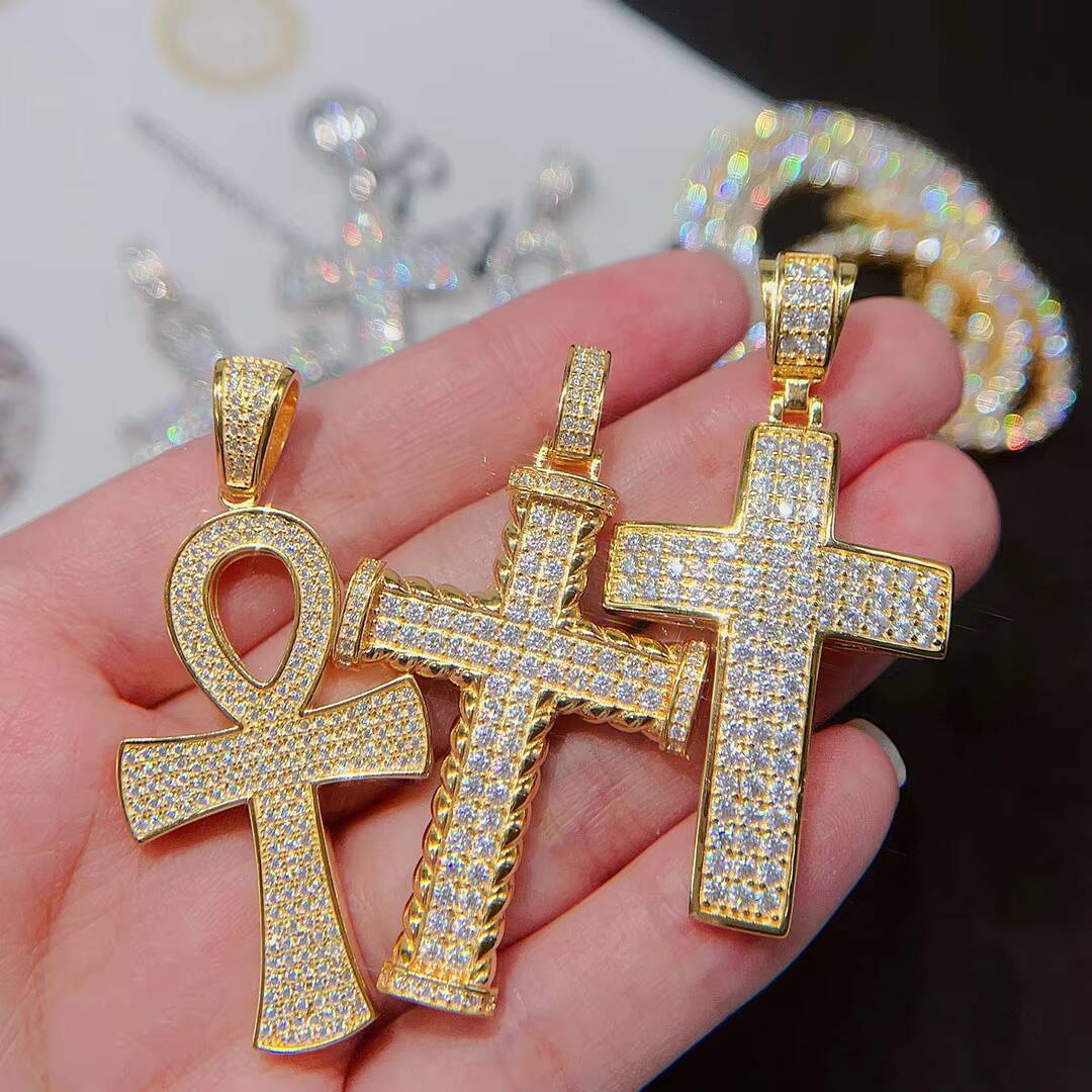 Super Cheap Moissanite Cross Pendant Fashion Ready to Ship Iced Out Pendant VVS Moissanite 925 Sterling Silver Pendant Charms