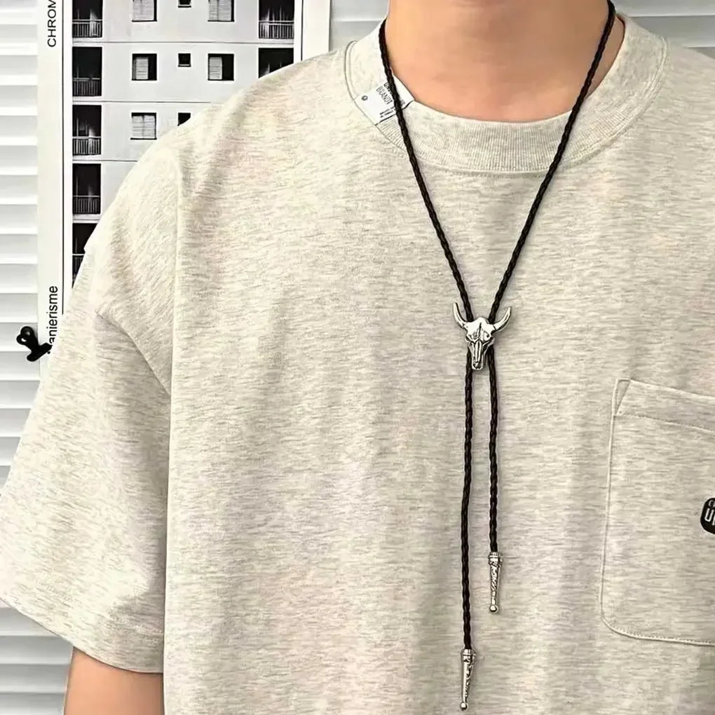 Golden Ties for Men American Cowboy Garment Accessory Tie Adjustable Bull Head Western Cowboy Bolo Tie Pendant Necklace 250430