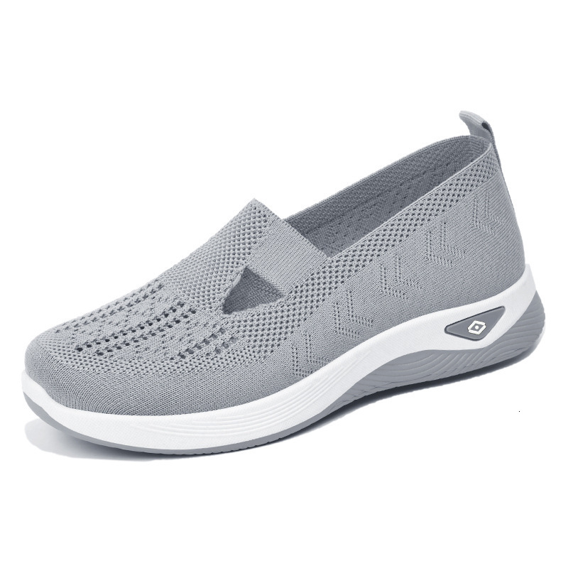Women S Oversized Soft Soles That Are Not Tiring To Step On Mom S With Breathable Mesh Old Beijing Cloth Shoes Ddmysaturn