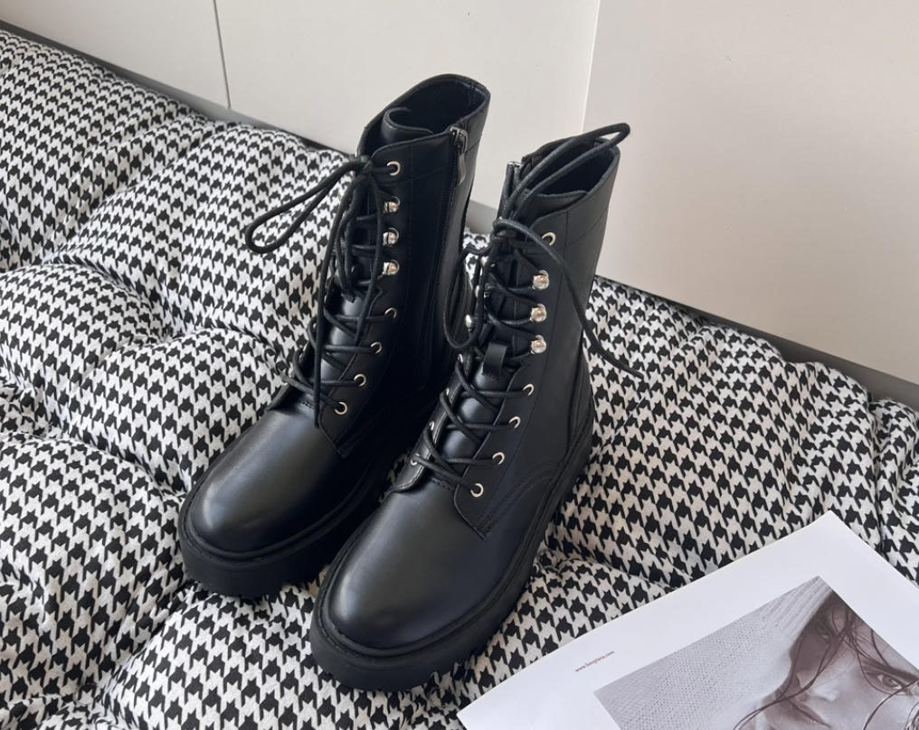 Designer Combat Leather Boots Women Martin Boots Thick Rubber Sole Classic Boots