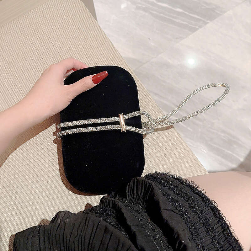 Dinner Bag Banquet Bag High End Rhinestone Decorative Chain Carrying Bag Banquet Handbag With Formal Dress KQ