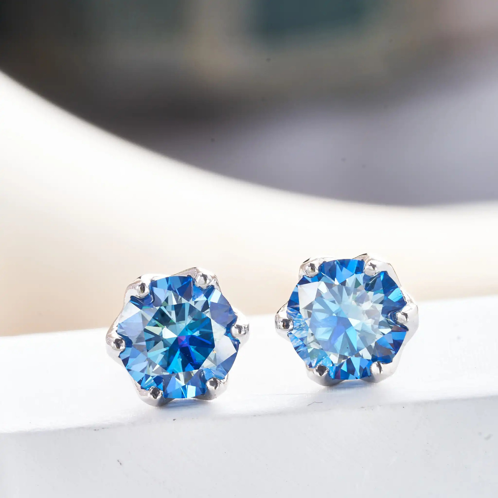 0.5/1/2 carat pink royalblue color women stub earring S925 Sterling silver female Wedding Ear Jewelry dating Gifts 250420