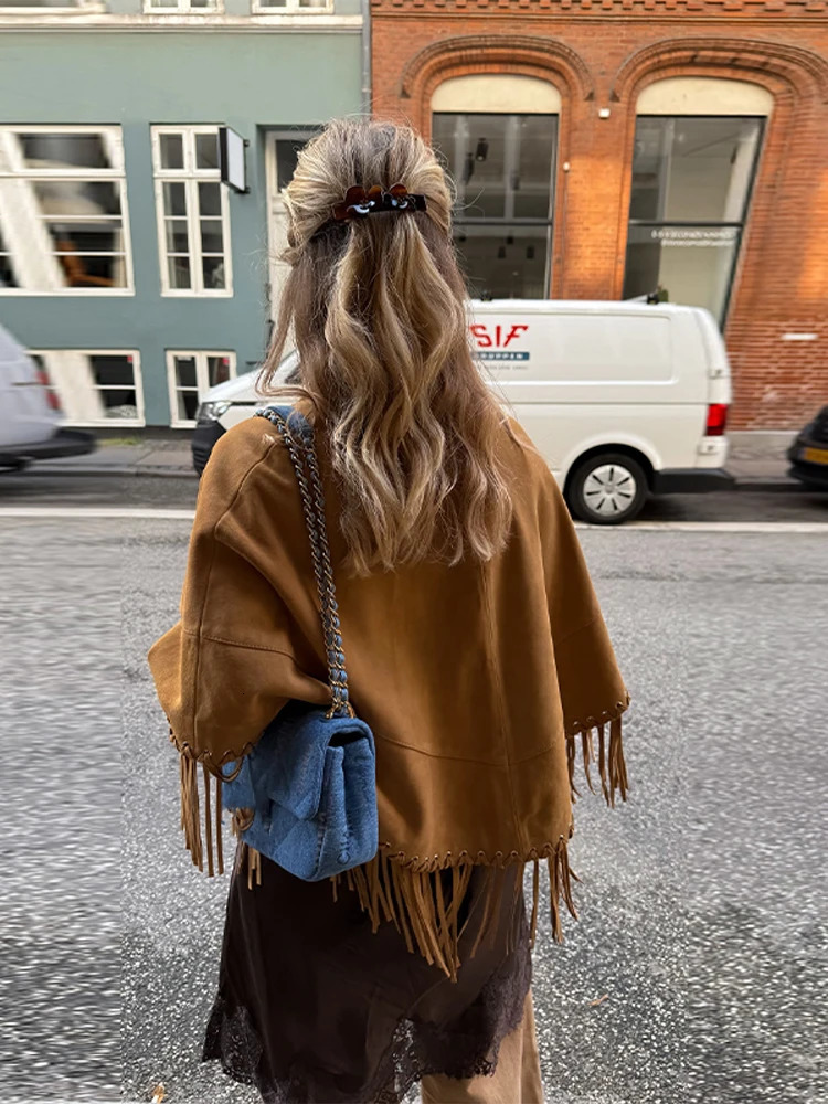 Autumn Brown Tassel Suede Cape Jackets Fashion Lapel Patchwork Loose Short Coat Chic 2025 Lady High Street Outerwears 251129