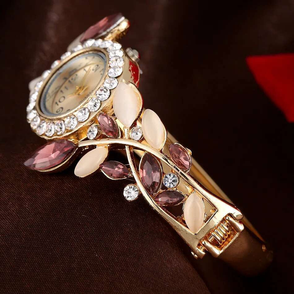 Women's Stainless Steel Rhinestone Women Quartz Watches Fashion Flower Vintage Ladies Bangle Female Wristwatch Clock