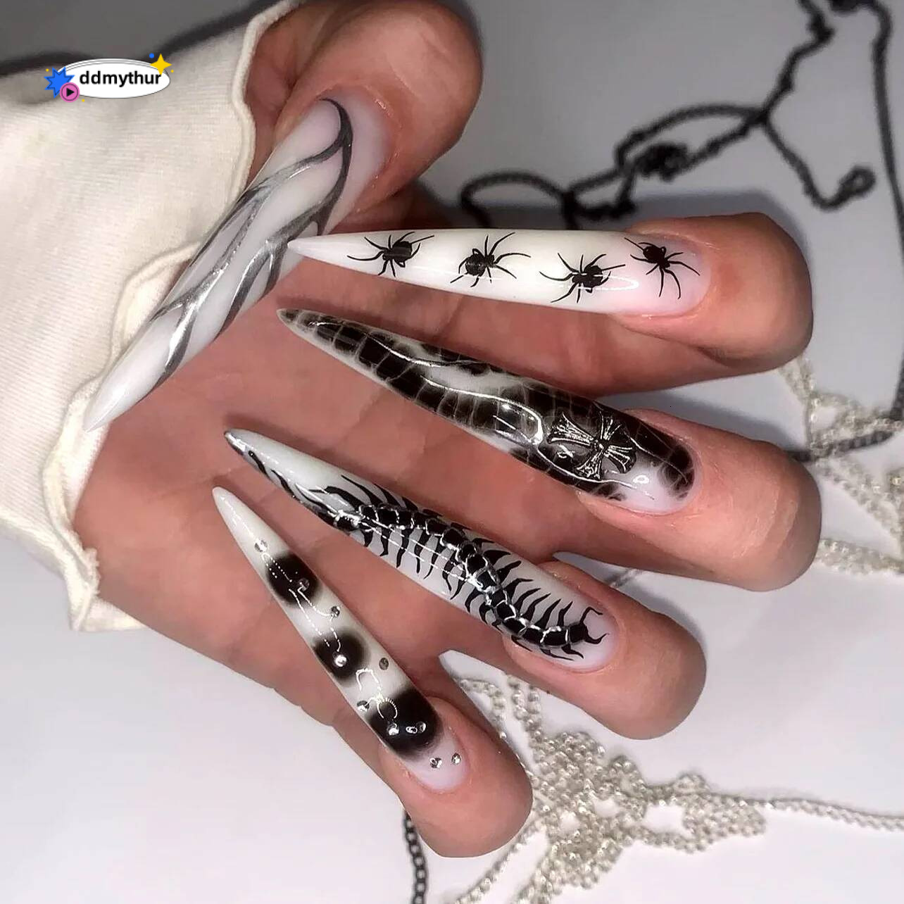 24pcs Spicy Girl Press on Y2k Sliver Flame Black Spider Long Pointed False Nails European Crocodile Pattern Fake Nail Tips ddmythur