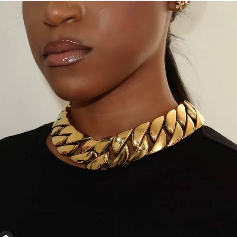 Wholesale Necklaces for Women New Arrival Fine Jewelry Chunky Gold Main Character Cuban Chain Choker Necklace for Women