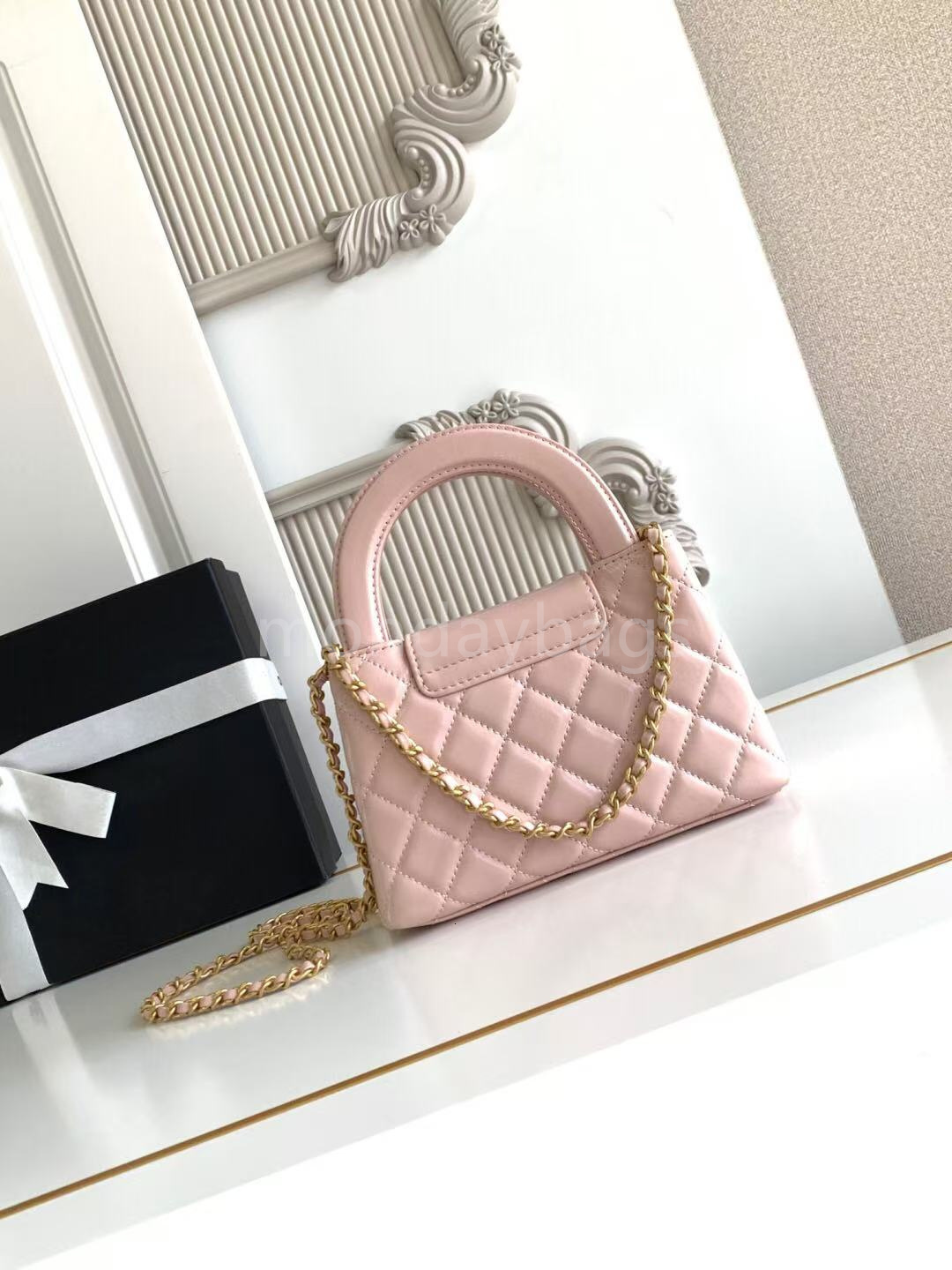 Luxury bag, designer bag, mini bag, high-quality leather handbag, shoulder bag, crossbody bag, mini size gold and silver strap box, women's handle bag