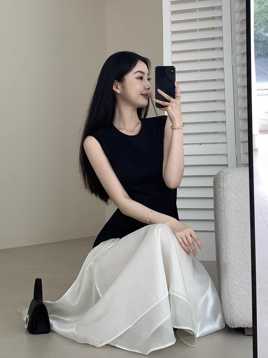2025 Advanced contrasting dress Fashion Week Show Customized Fashion Tailored clothing womens Fashion Paris.M324