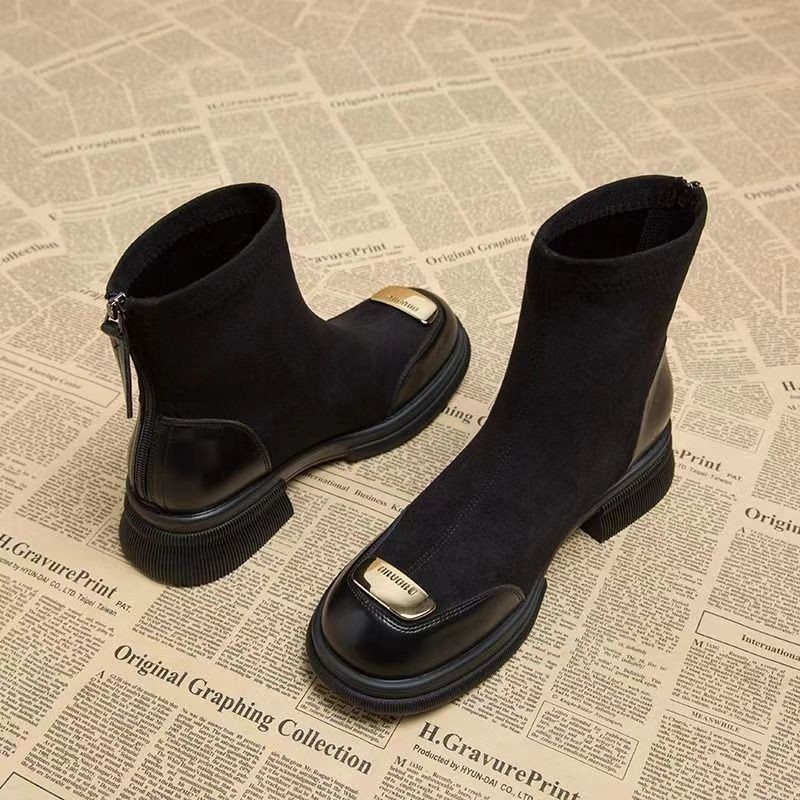 Designer Shoes 2025 Hot Retro Fashion Trend Martin Boots French Coarse Heel Versatile Short Boots for Women black