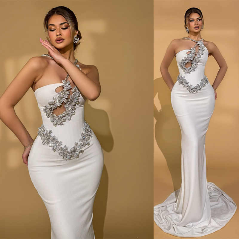 Simple Halter Celebrity Evening Dresses Elegant Sleeveless Prom Dresses Crystal Appliques Floor Length Party Women Formal Gowns