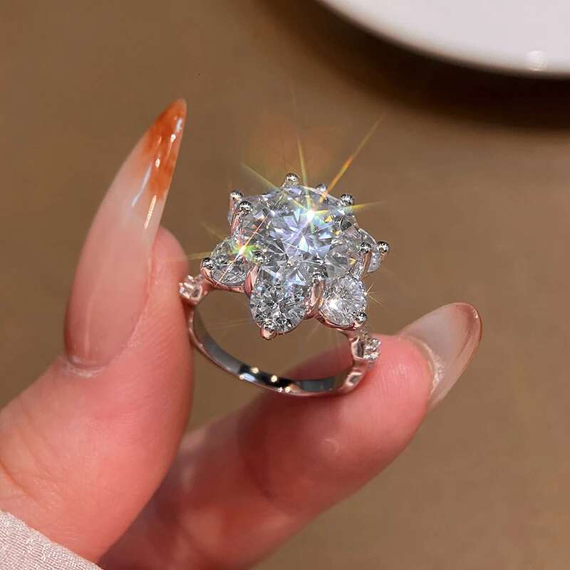 KNB 100% Real 5CT Big Moissanite Diamond Classical Sunflower Ring for Women Gift 925 Sterling Silver Wedding Luxury Fine Jewelry