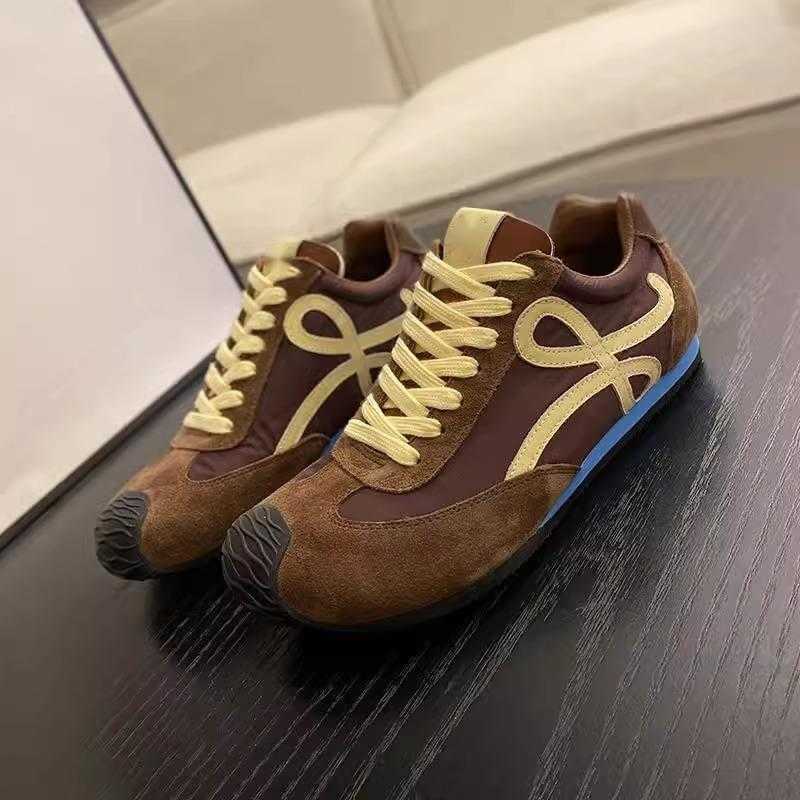 2025 new early spring shoes color blocked flat bottom German training shoes casual lace up fashionable versatile sports shoes