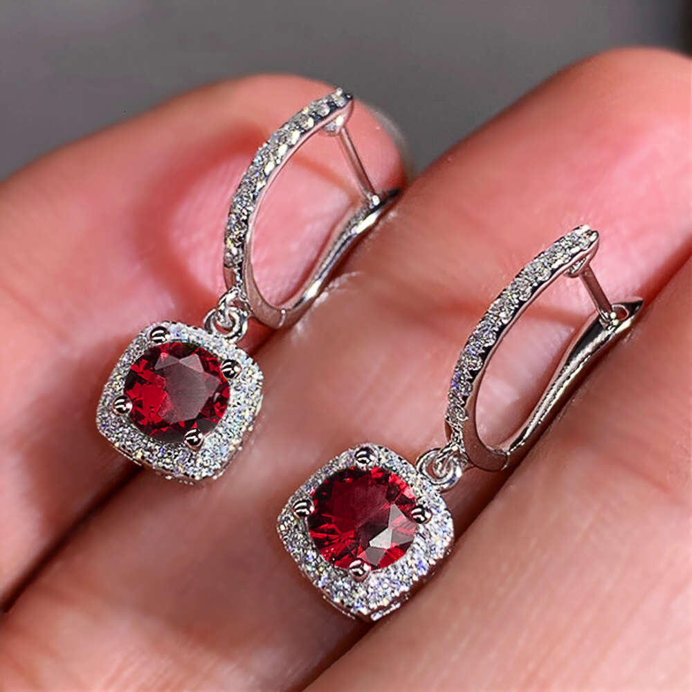 Cao Shi's New Exquisite Women's Micro Set Zircon Versatile Buckle Ear Ornament