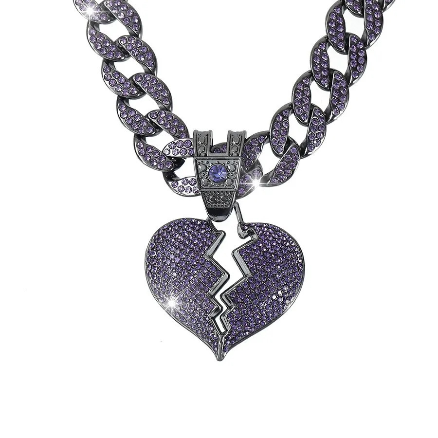 NL2041 heart Latest n Hip Hop Jewelry Gold Plated Iced out Broken Heart Pendant 250428