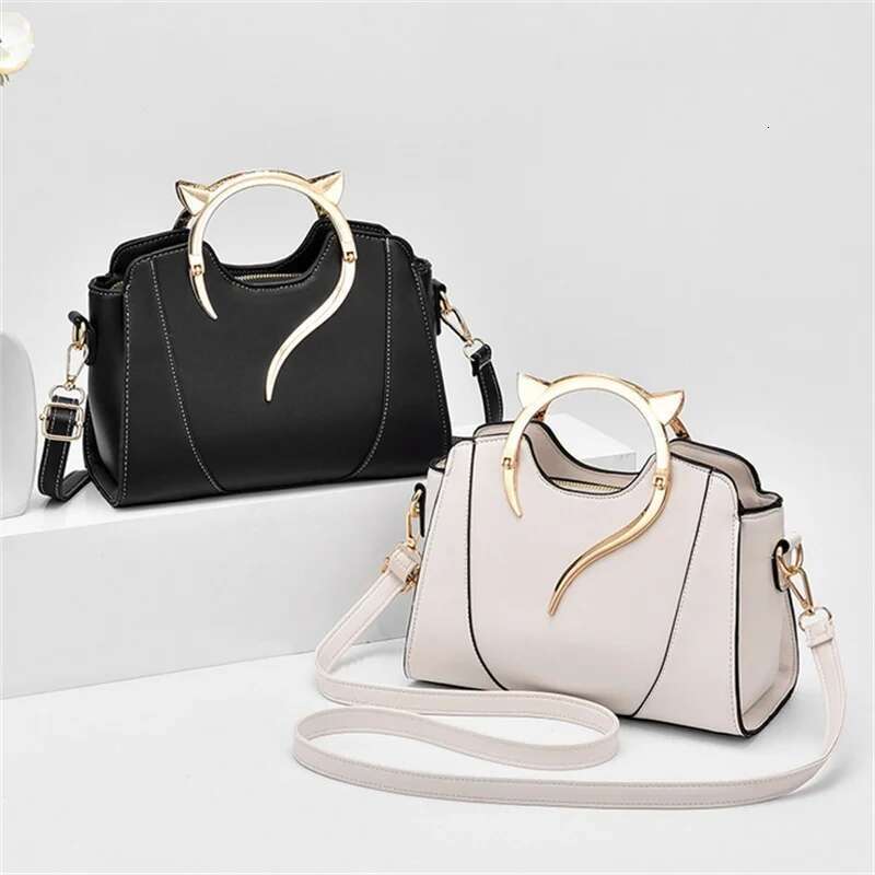 Fashion Black Women's Cute Solid Color PU Leather Shoulder Casual Women Hobos Handbags Lipstick Necklace Totes Bag