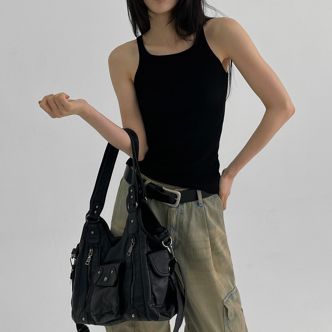 Ladies' fashionable washed and used spicy girl motorcycle bag with large capacity and Japanese and Korean trend multi pocket shoulder bag