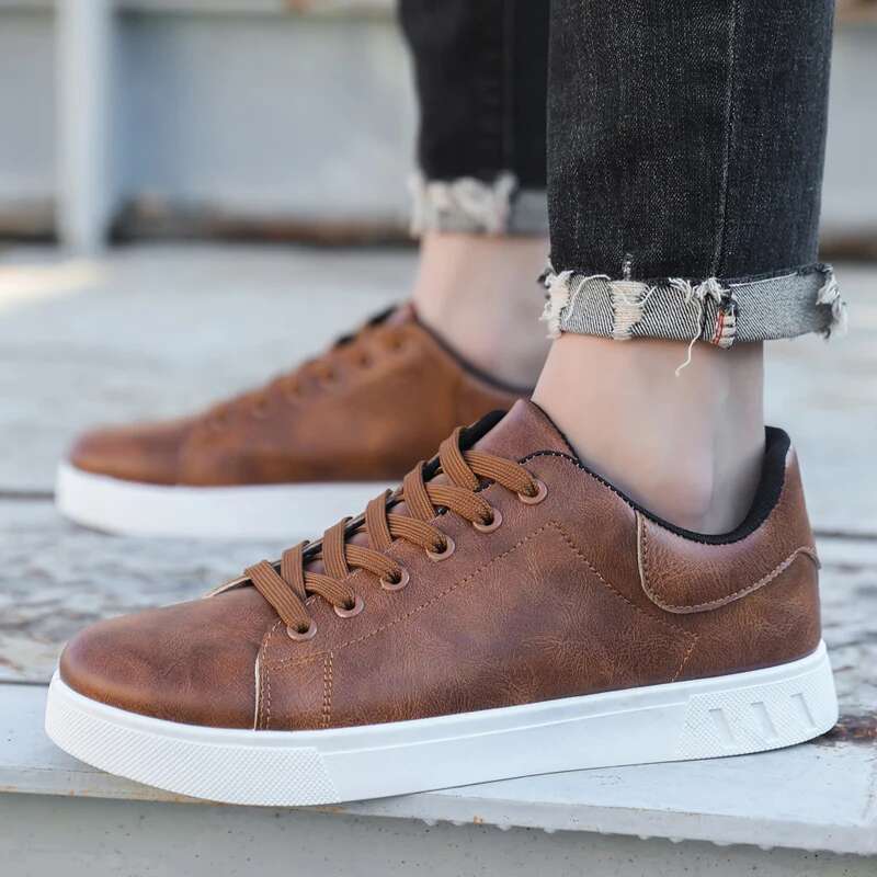 Hot Sale Brown Sneaker Big Size 45 Comfortable Leather For Men Oxford Casual Flat Skateboard Shoes Man Sneakers