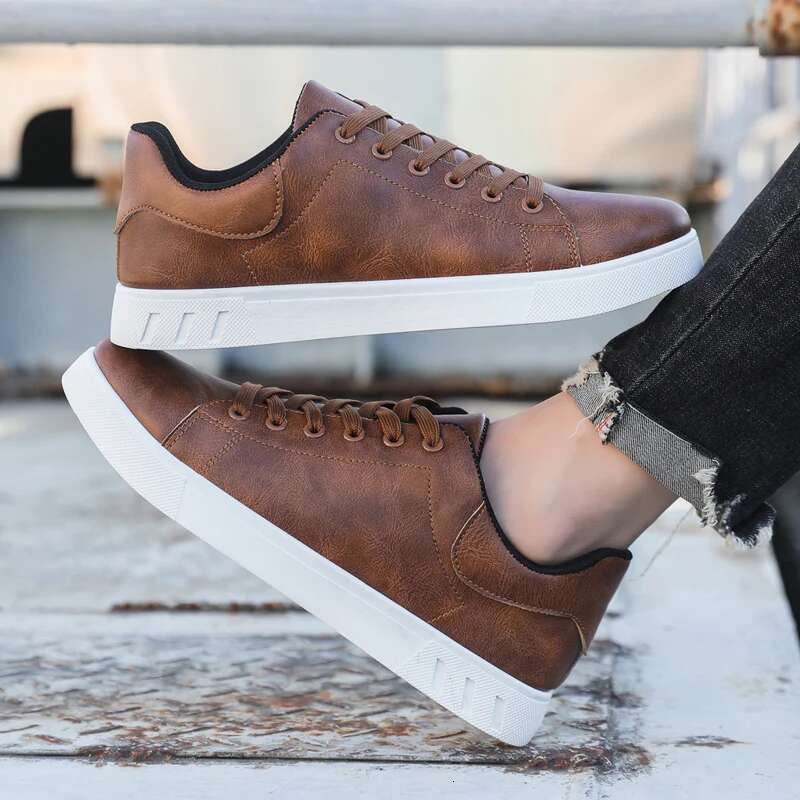 Hot Sale Brown Sneaker Big Size 45 Comfortable Leather For Men Oxford Casual Flat Skateboard Shoes Man Sneakers