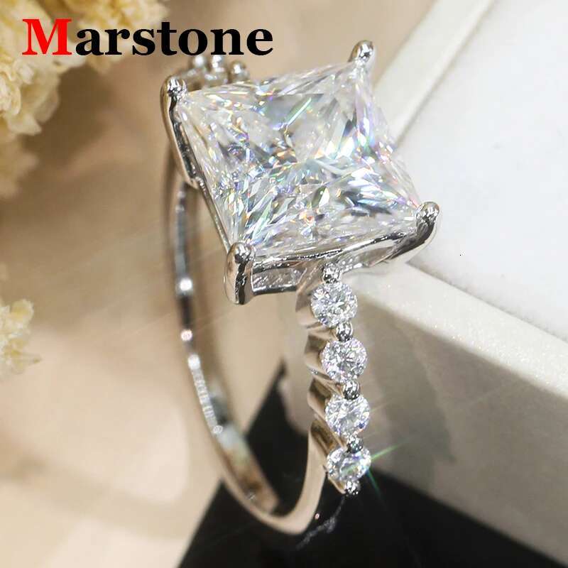 Full Moissanite Diamond D Color VVS 2/4/6CT Princess Cut Womens Ring S925 Sliver 18K White Gold Wedding FineRings for Women